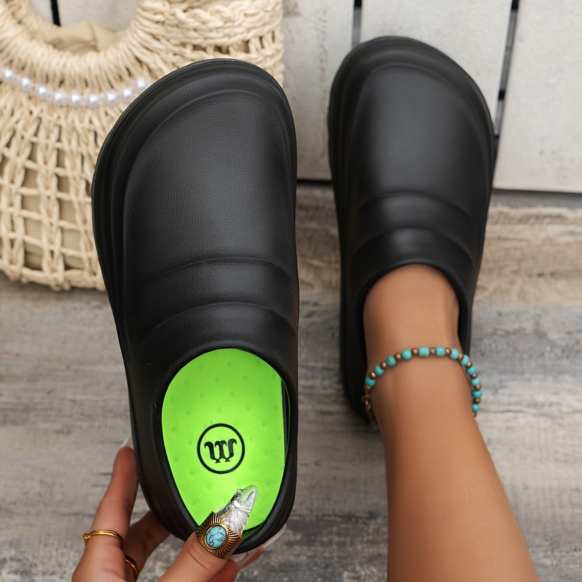 Orla | Women’s Orthopedic Waterproof Clogs
