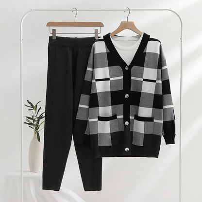Zyrell | Women’s 3-Piece Plaid Knit Set